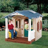 794100 Step 2 Front Porch Playhouse Blue roof